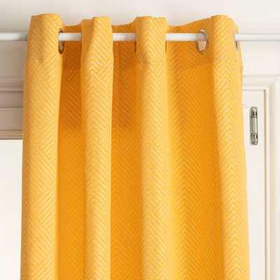 Rideau Géom à motifs jacquard – à oeillets – jaune moutarde 140×260 cm – Atmosphera