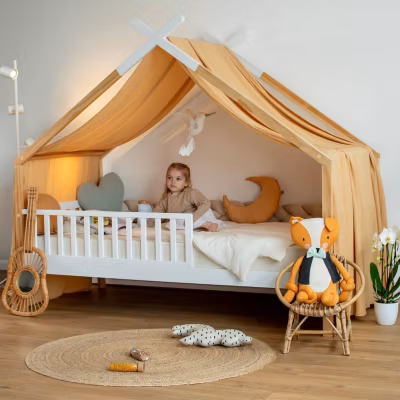 Ciel de lit cabane toile en double gaze pois dorés